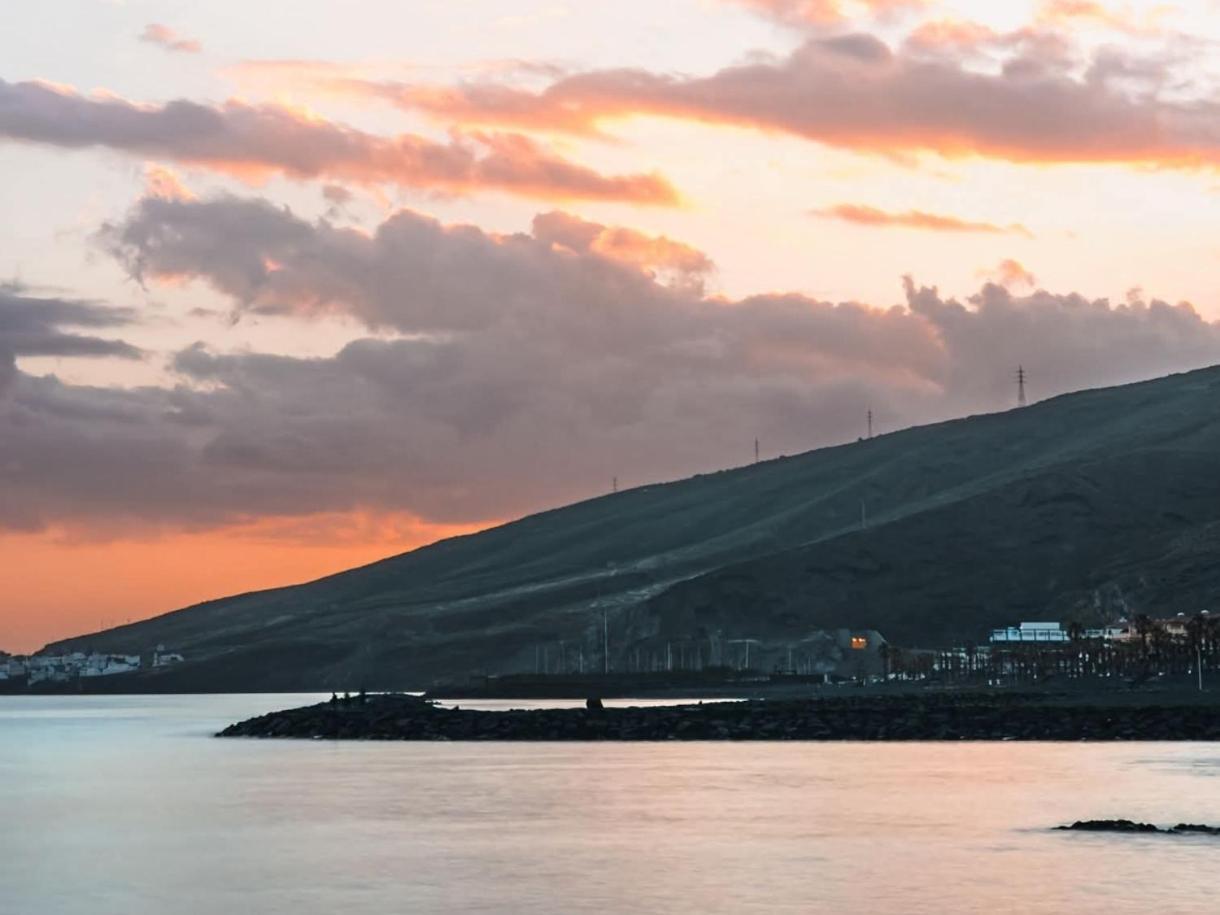 Piso Nuevo En El Puertito De Gueimar Al Lado Del Mar Realizamos Servicio De Excursiones Con Guia Puertito de Guimar Esterno foto